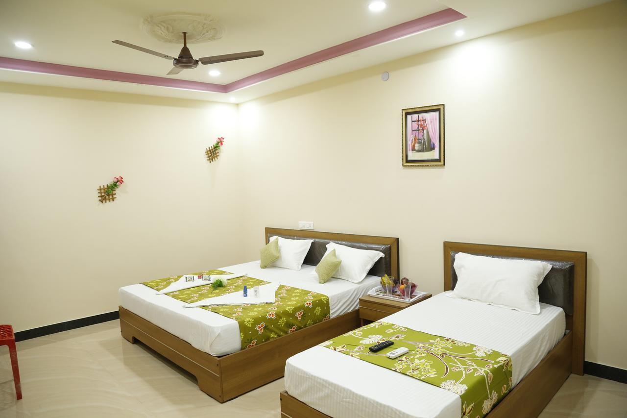 Hotel New Amirtham Inn Palni Extérieur photo