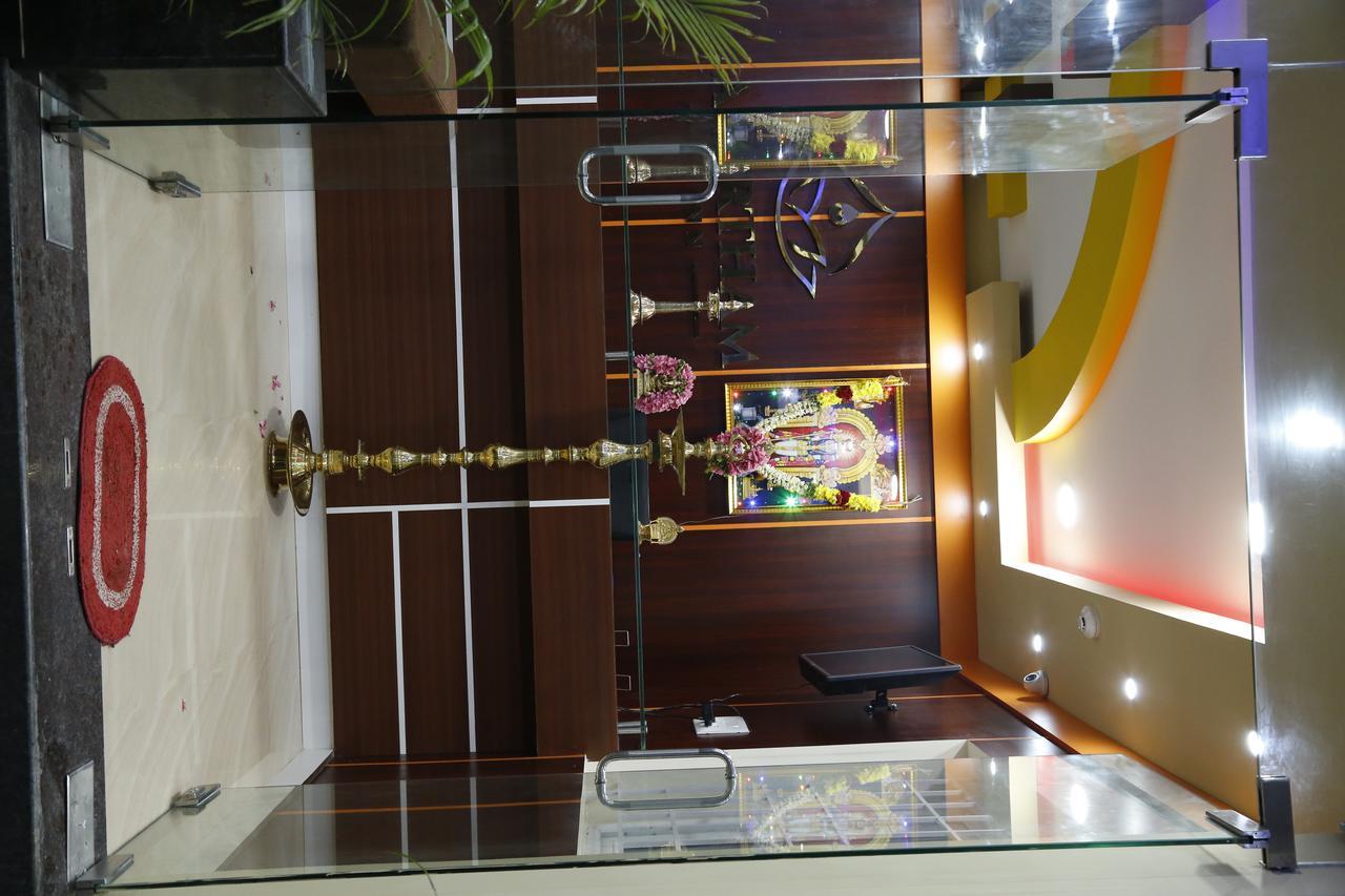 Hotel New Amirtham Inn Palni Extérieur photo