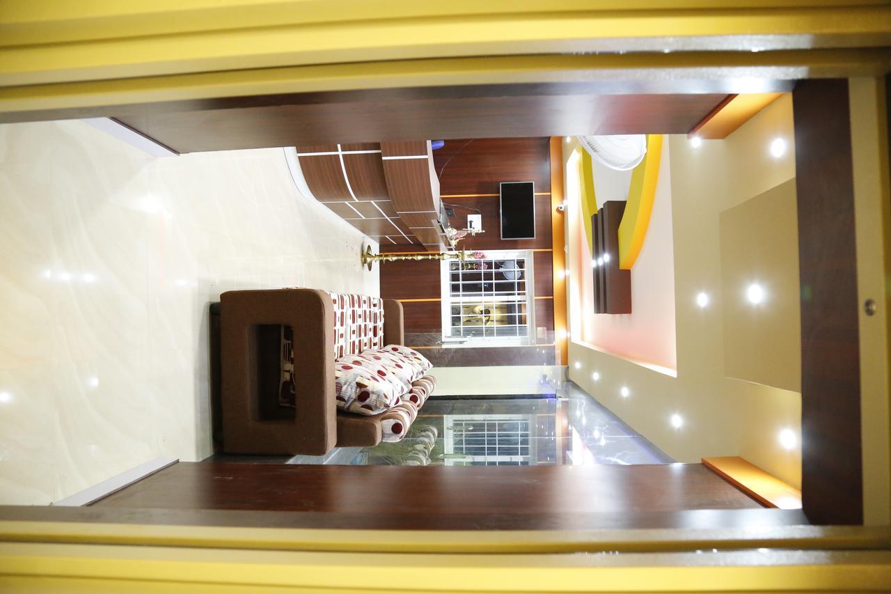 Hotel New Amirtham Inn Palni Extérieur photo