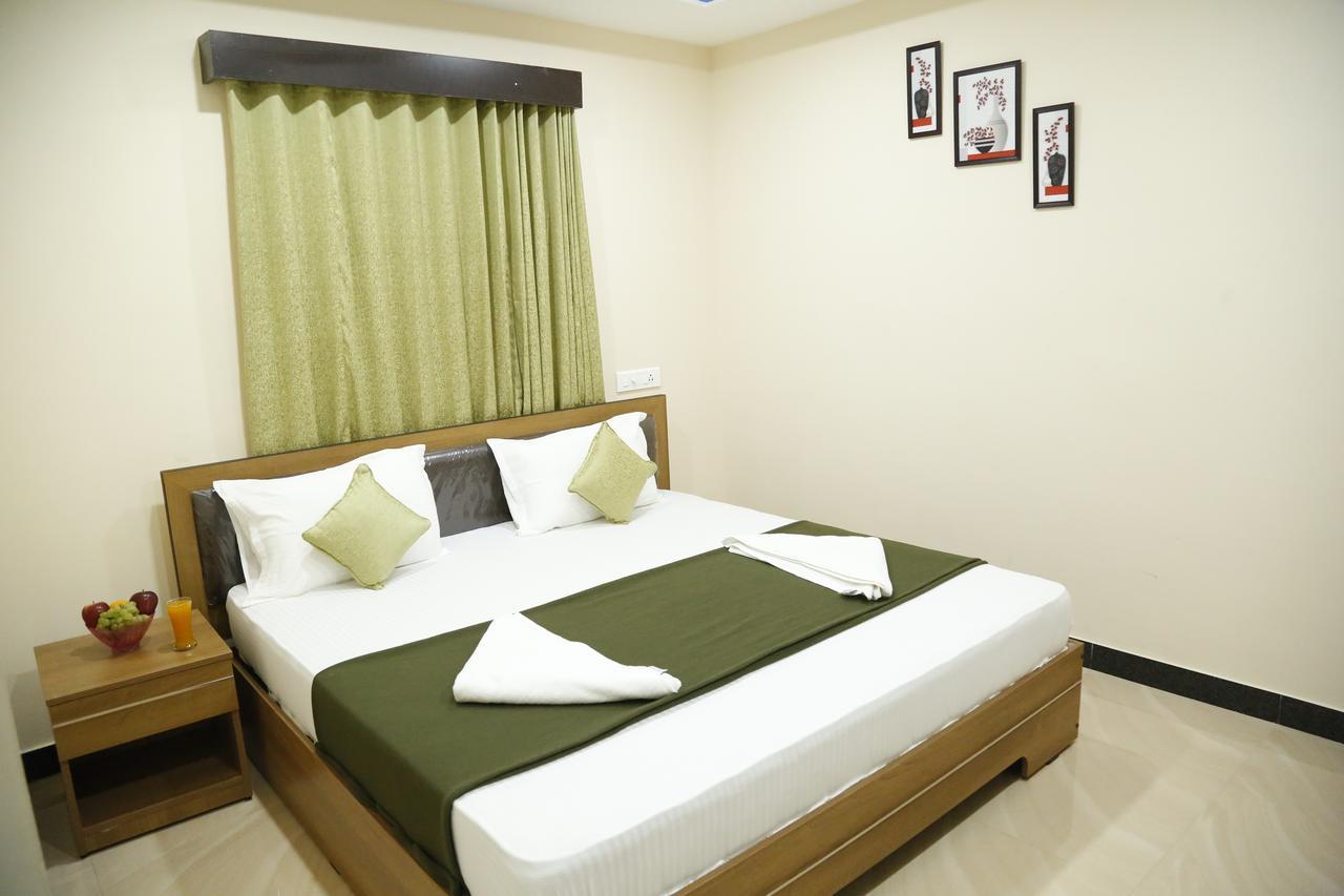 Hotel New Amirtham Inn Palni Extérieur photo