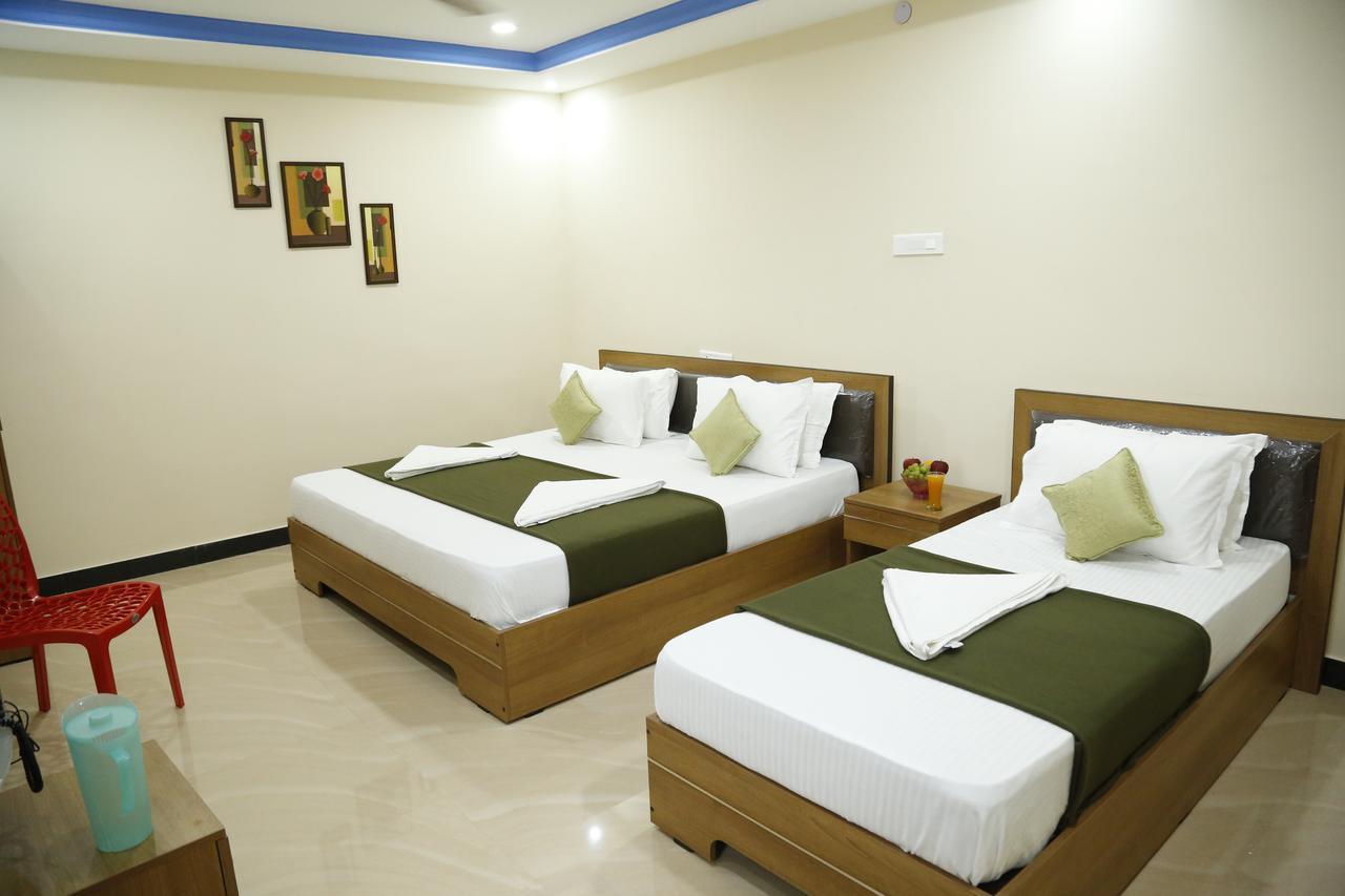 Hotel New Amirtham Inn Palni Extérieur photo