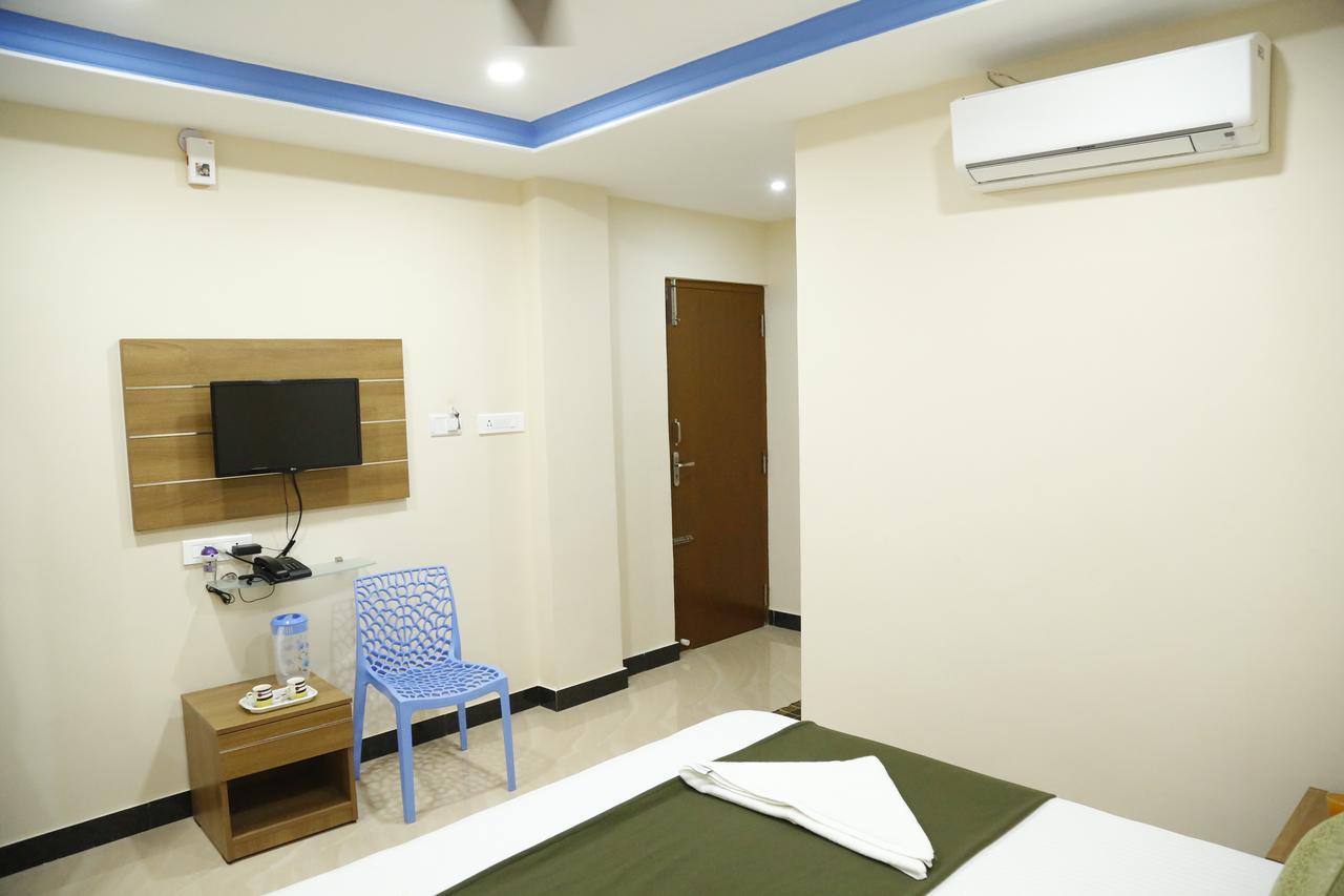 Hotel New Amirtham Inn Palni Extérieur photo